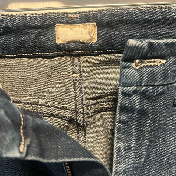 Mother High Waisted Looker Ankle Fray Jeans, Dark Blue Denim, Size 26 - Picture 5 of 5